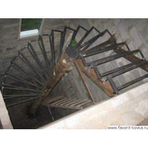 Лестница на металлокаркасе11